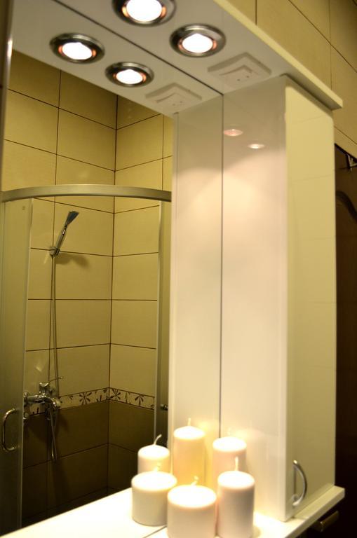 Apartmants Night Lux Ni الغرفة الصورة