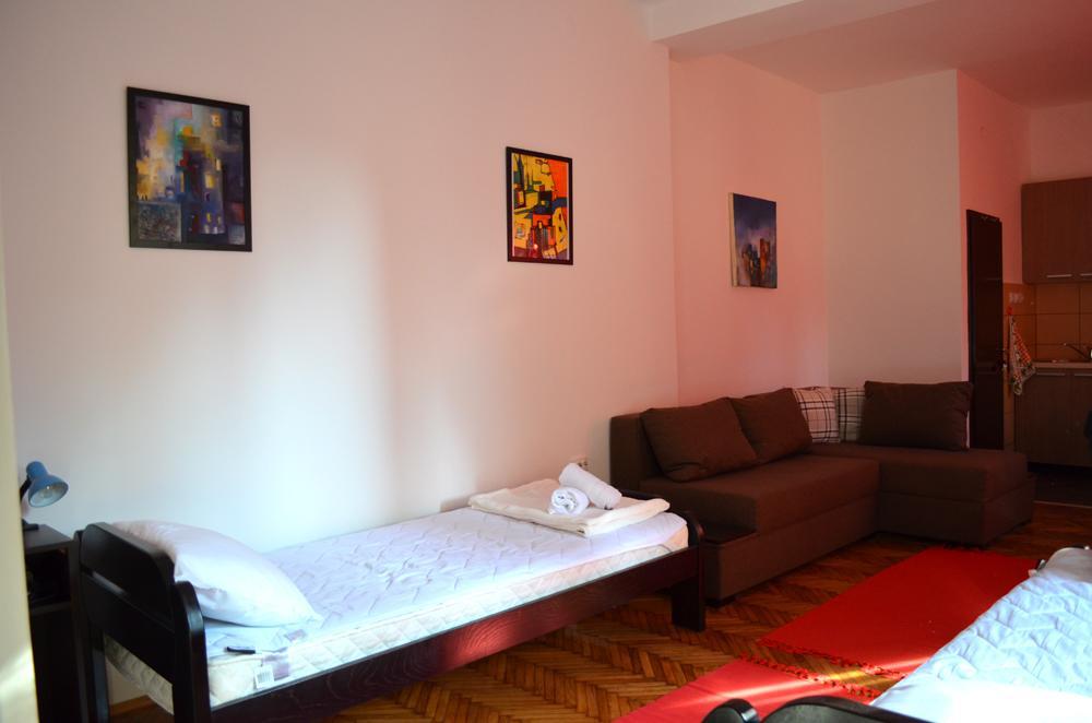 Apartmants Night Lux Ni الغرفة الصورة
